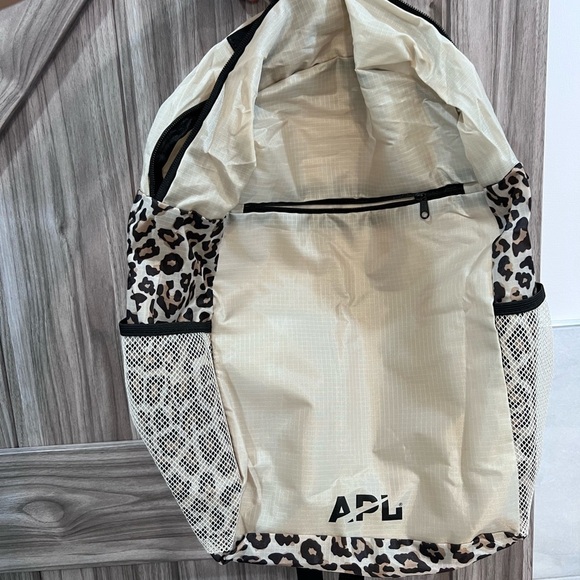 Apl backpack - Picture 3 of 3